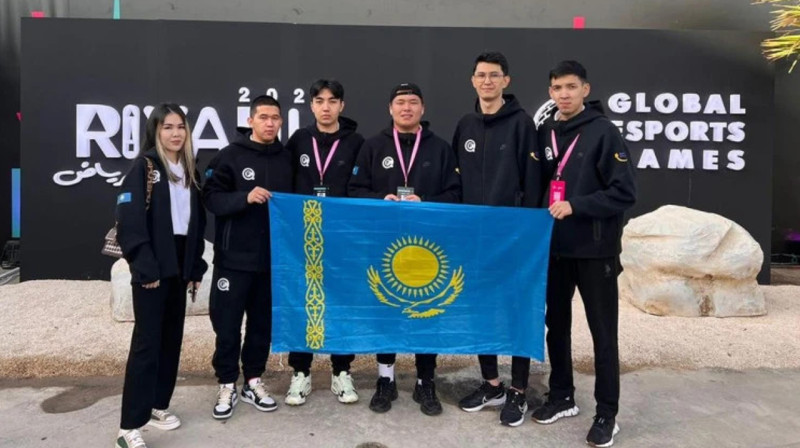 Казахстан одержал победу на чемпионате мира по компьютерной игре