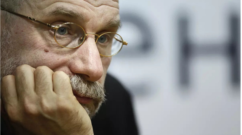 Писателя Бориса Акунина внесли в реестр террористов и экстремистов России