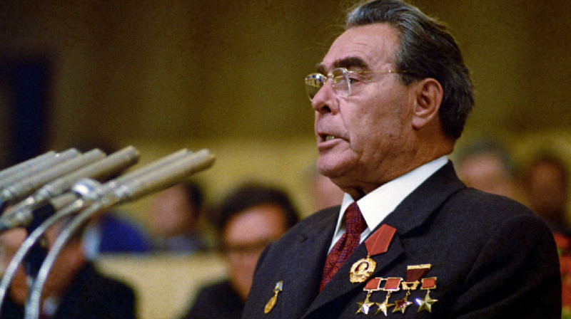 Декоммунизация в Украине: Брежнева лишили звания