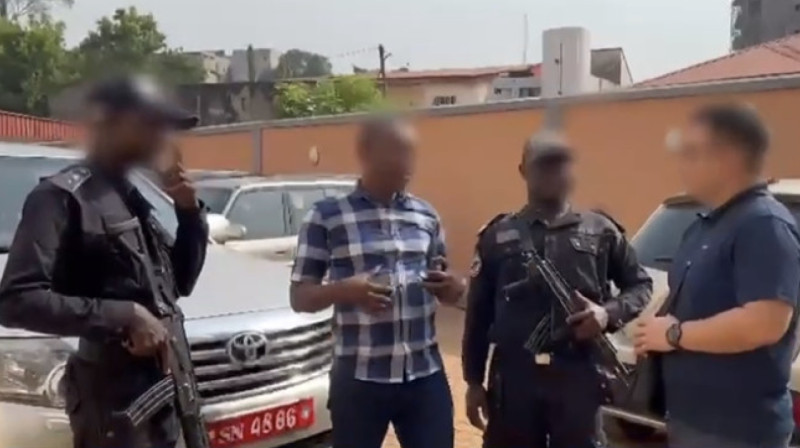 Из Камеруна экстрадировали казахстанца, не уплатившего налоги