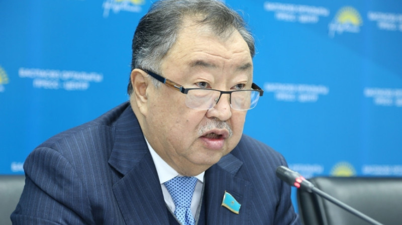 «Они делали ремонт в квартире»: Валихан Бишимбаев считает, что его сын не хотел убивать Нукенову