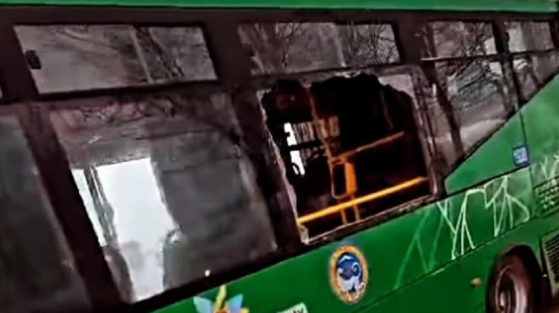 Стало известно имя третьего погибшего в ДТП с неуправляемым автобусом в Алматы