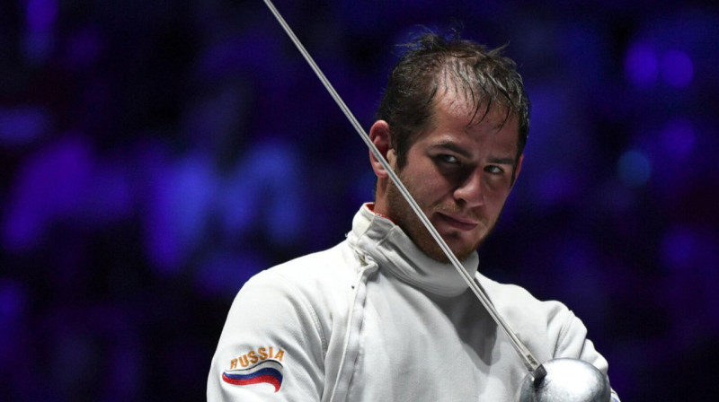 В России объявили в розыск фехтовальщиков уехавших в США