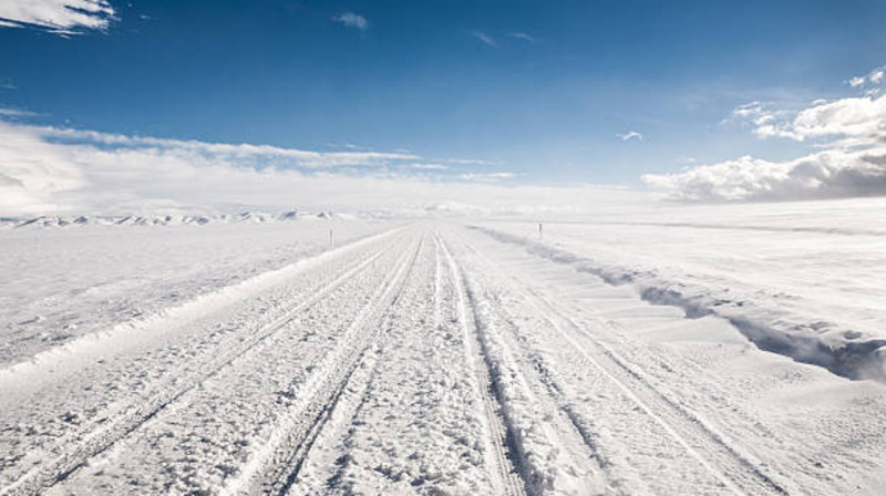 Из-за непогоды в Казахстане закрыли 3 участка автодорог