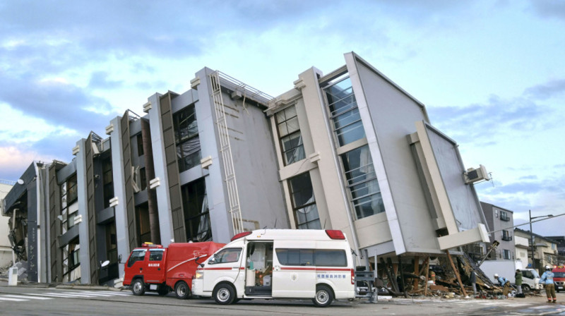 Количество жертв в результате землетрясения в Японии возросло до 24