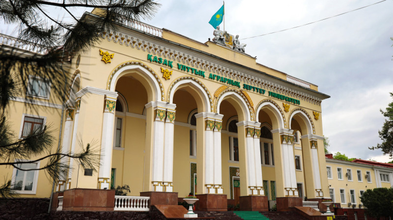 Более 50 млн тенге похитили в аграрном университете в Алматы