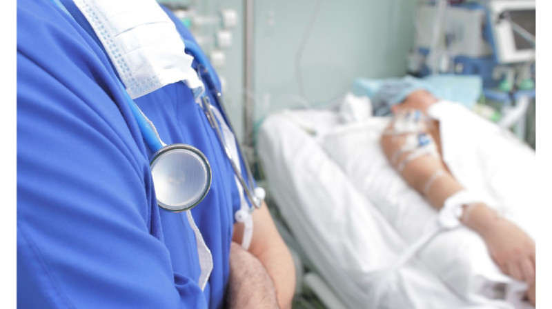 Солёными огурцами отравились жители Туркестанской области, один человек - в реанимации