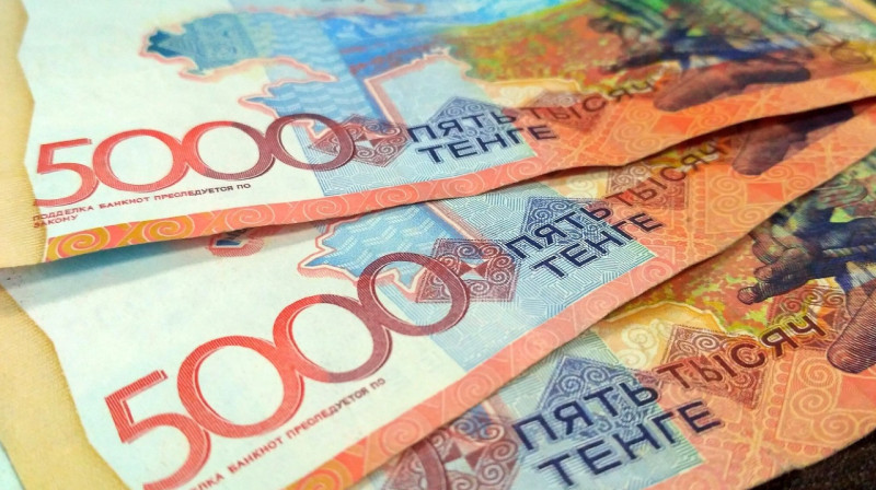 Пенсии и пособия повысились в Казахстане