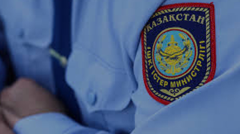 Полицейского лишили звания и осудили за махинации с социальным жильем в Шымкенте