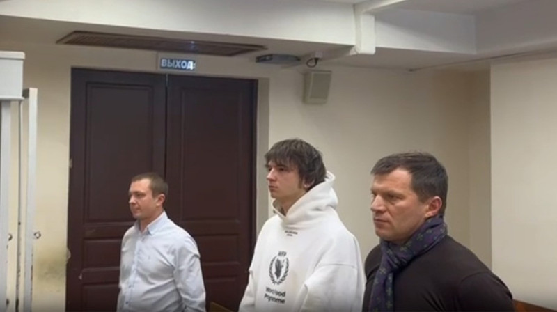 Российского рэпера вновь арестовали за участие в "голой" вечеринке
