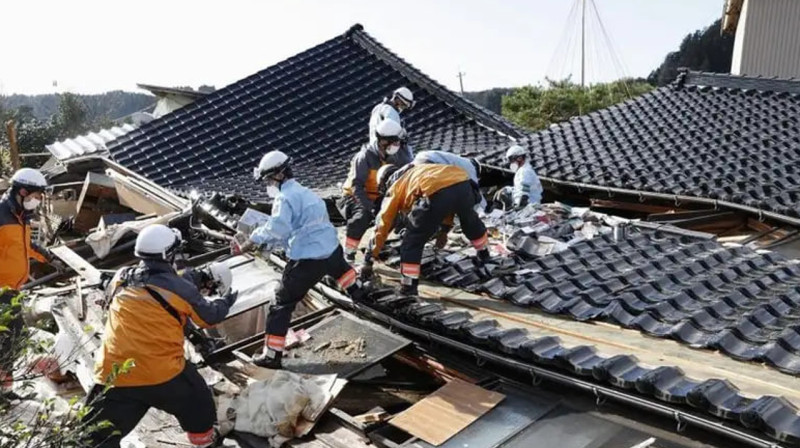 Землетрясение в Японии: почти 250 человек пропали без вести, погибших — 92