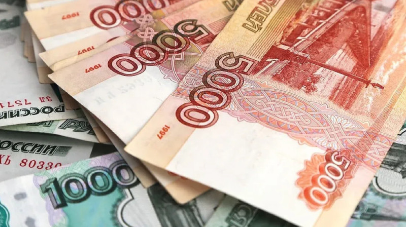 Когда в России окрепнет рубль, рассказал эксперт