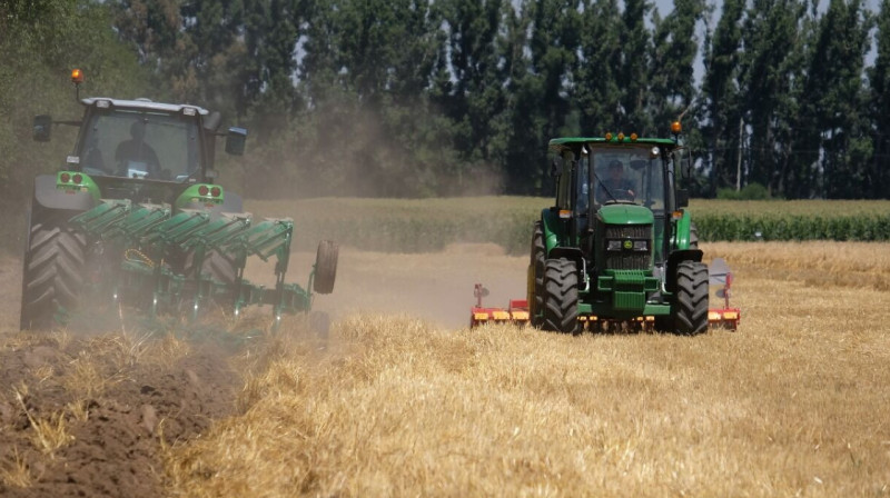 Сотни тракторов выедут на главные дороги Германии в знак протеста