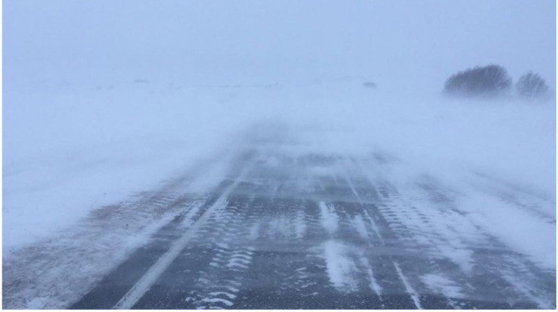 Две трассы закрыли из-за непогоды в Казахстане