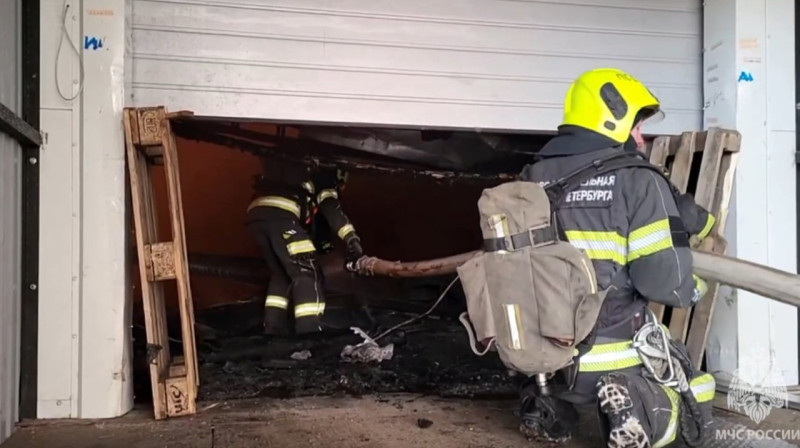 Пожар на складе Wildberries: огонь потушили спустя сутки
