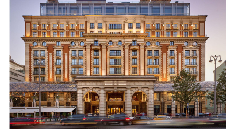 Туристку из Саудовской Аравии ограбили в московском отеле Ritz Carlton