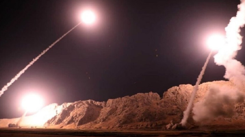 Иран атаковал американскую авиабазу в Ираке