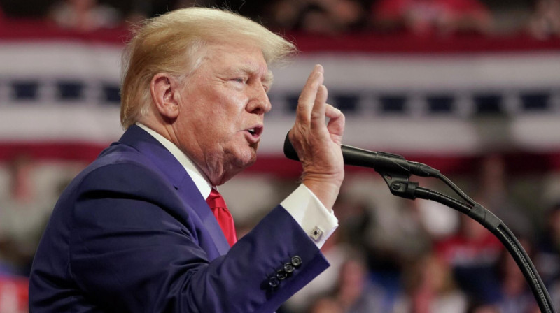 Трамп лидирует среди всех претендентов на выборах