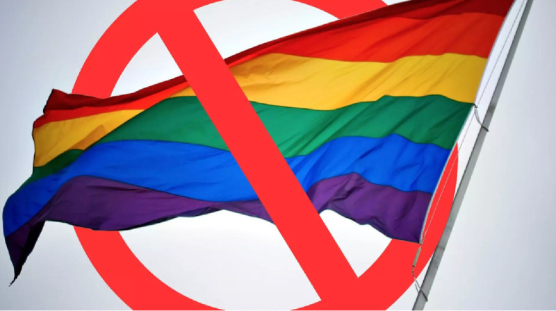Казахстанцы запустили петицию против ЛГБТ-сайта для подростков