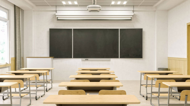 Учитель била малышей указкой в Мангистау