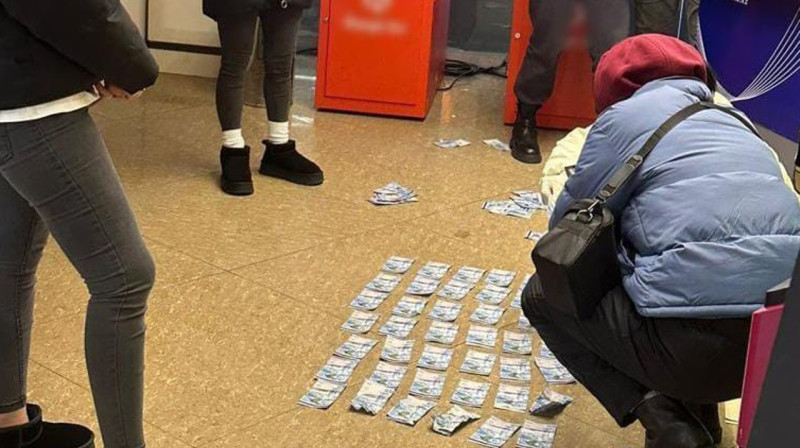 Полиция задержала женщину по обвинению в вымогательстве в ВКО