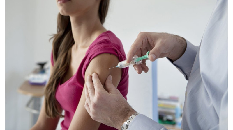 В Алматы будут вакцинировать девочек от ВПЧ