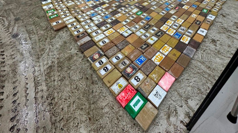 1200 кг кокаина нашли таможенники в Санкт-Петербурге среди мешков с кофе