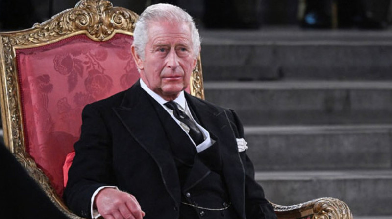 Король Великобритании успешно перенес операцию простаты