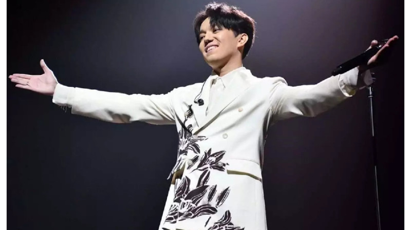 Димаш пригласил юного виртуоза из Словакии в Казахстан