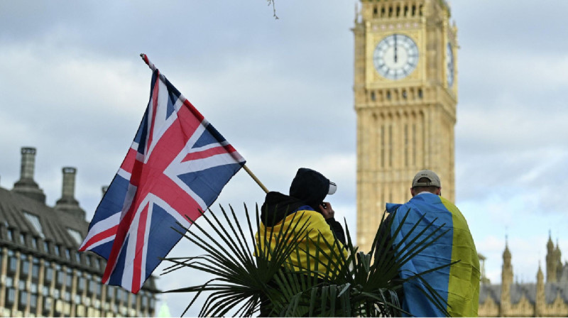 В Британии призывают срочно пустить на помощь Украине деньги от продажи Абрамовичем «Челси»