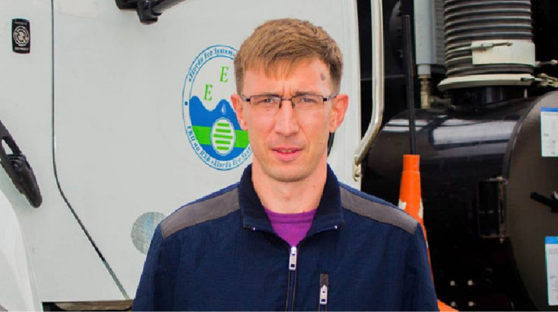 В Астане судят чиновника за взятку в виде загородного дома