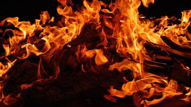 23-летний парень сгорел в автомобиле в Павлодаре