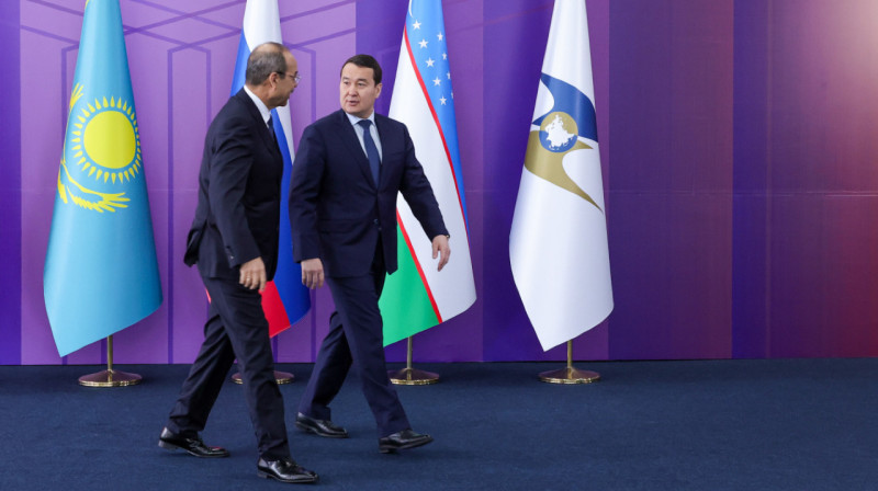 Товарооборот Казахстана и Узбекистана намерены увеличить до 10 млн долларов