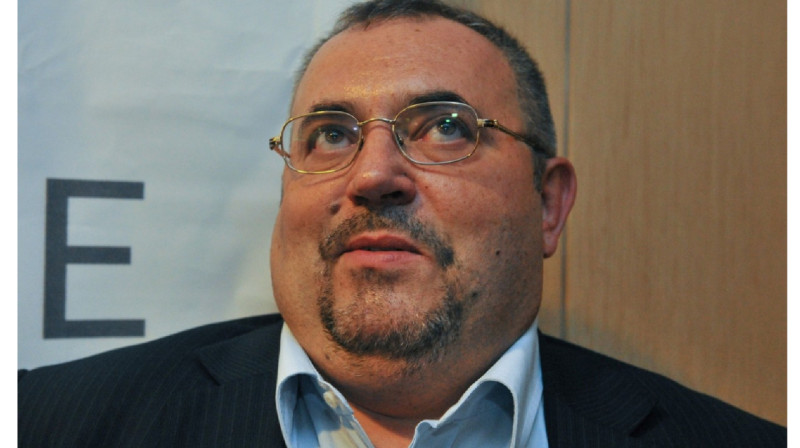 "Подписи нарисованы" - Надеждина обвинили в подделке подписных листов