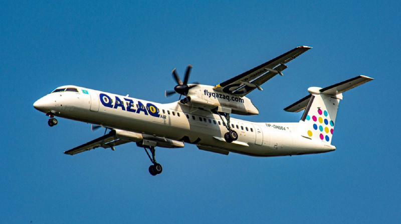 Qazaq air уведомил о корректировках в расписании рейсов из-за нового часового пояса в Казахстане