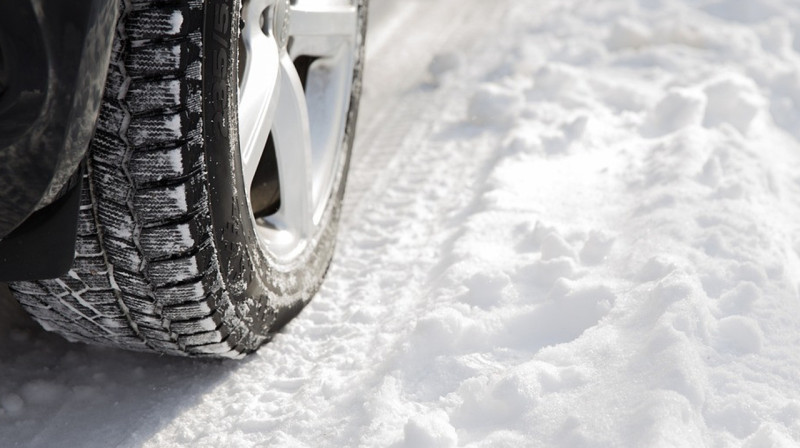 Ограничения движения введены на 16 участках дорог в Казахстане