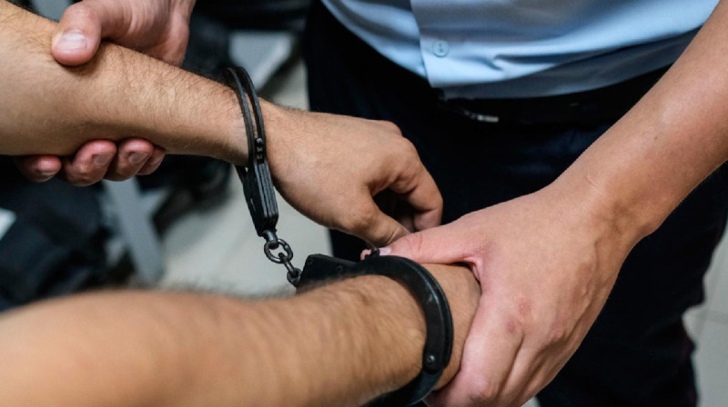 Высокопоставленного полицейского арестовали в Акмолинской области