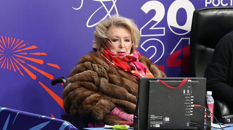 Cамолет со звездными российскими фигуристами попал в аварию