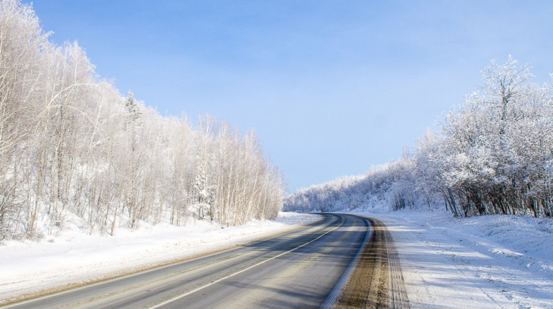 Дороги закрыты в пяти регионах Казахстана из-за непогоды
