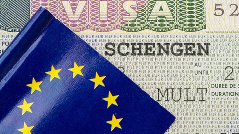 ЕС может запретить российским дипломатам перемещаться по странам Шенгена