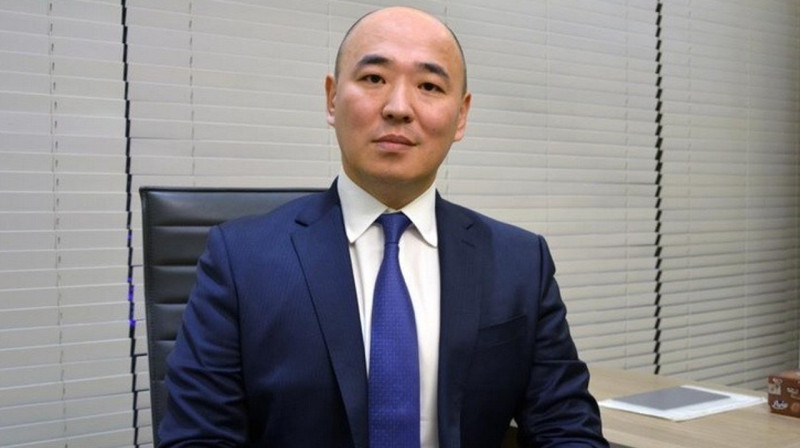 Шарлапаев остался министром промышленности и строительства