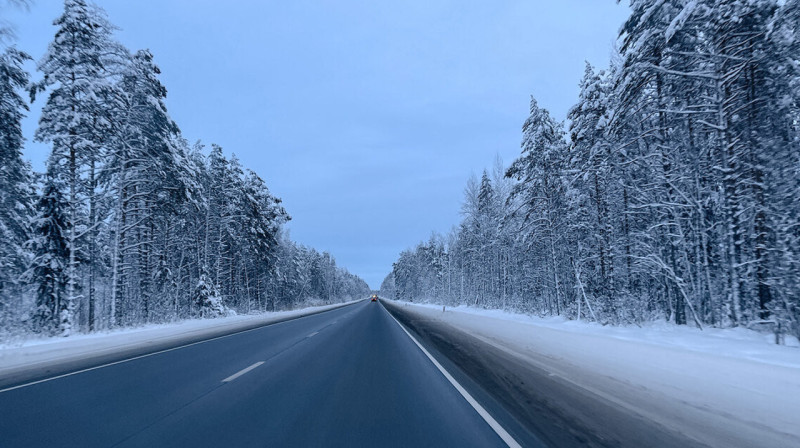 Более 4 тысяч авто застряли на трассах из-за непогоды в Казахстане