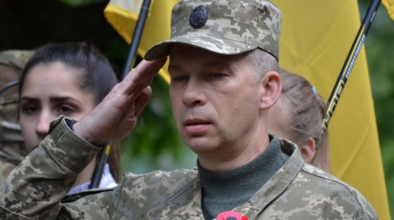 Родился в России, учился в Москве – что известно о главе ВСУ