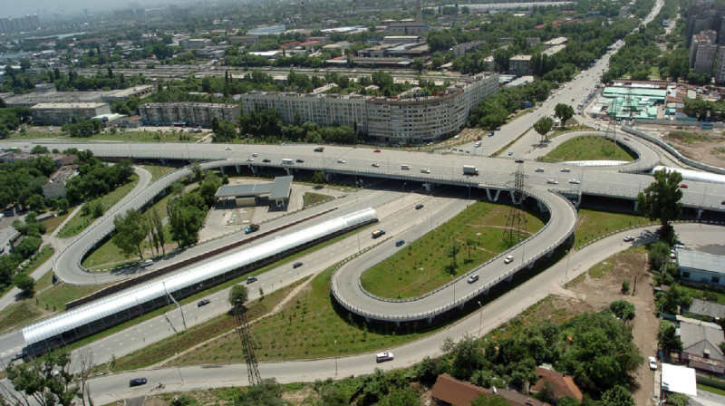 Две новые развязки построят в этом году в Алматы