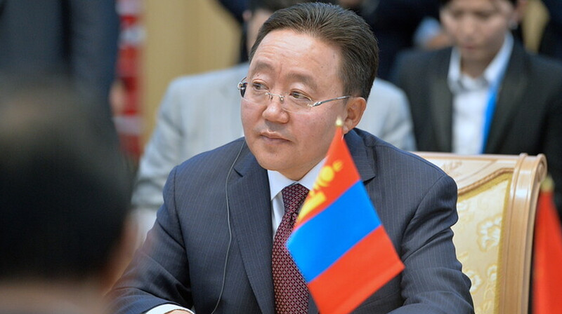 Троллинг Путина: экс-президент Монголии включил Россию в «историческую карту» своей страны