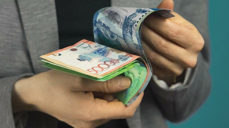 Казахстанцы в среднем зарабатывают 393 тысячи тенге - Бюро Нацстатистики