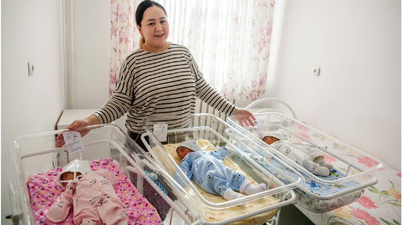 Жительница области Жетысу, родив тройню, стала многодетной