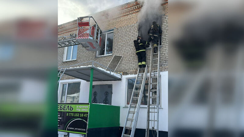 Жилой дом загорелся в Петропавловске, есть пострадавшие