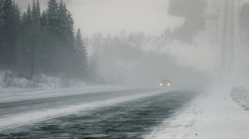 На двух трассах Казахстана действует ограничение движения