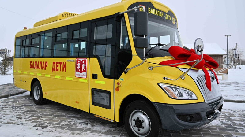 Токаев подарил автобус Центру настольного тенниса в Усть-Каменогорске